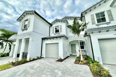 Townhouse in Homestead, Florida 3 bedrooms, 123.65 sq.m. № 2046215
