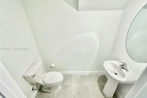 Touwnhouse à louer à Homestead, Floride: 3 chambres, 123.65 m2 № 2046215 - photo 18