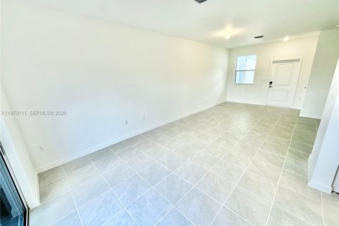 Touwnhouse à louer à Homestead, Floride: 3 chambres, 123.65 m2 № 2046215 - photo 7