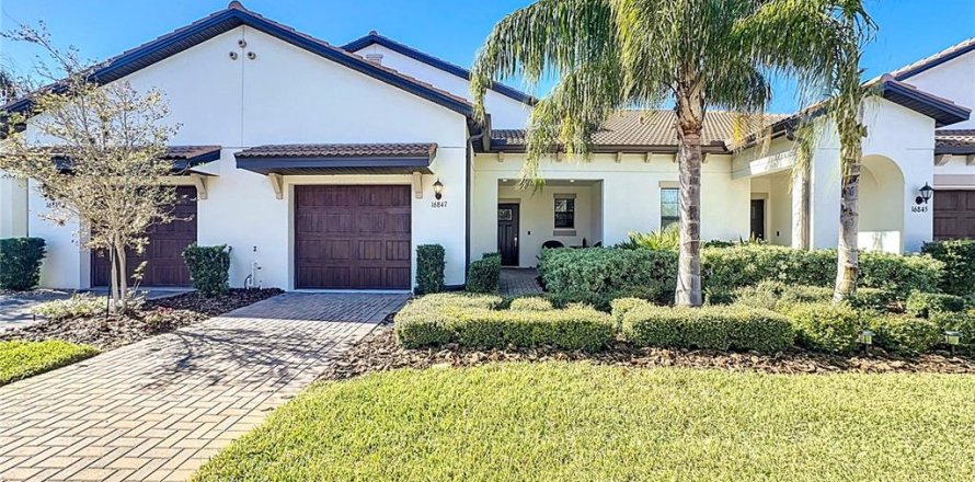 House in Wimauma, Florida 2 bedrooms, 161.37 sq.m. № 1724612