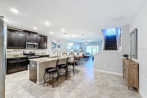 House in Wimauma, Florida 2 bedrooms, 161.37 sq.m. № 1724612 - photo 2