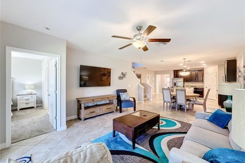 House in Wimauma, Florida 2 bedrooms, 161.37 sq.m. № 1724612 - photo 3