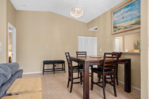 Villa ou maison à vendre à Palm Harbor, Floride: 2 chambres, 123.75 m2 № 1873139 - photo 14