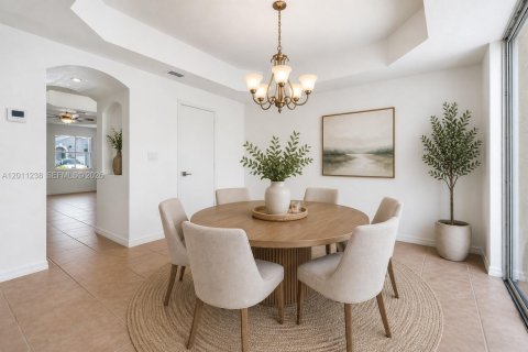 Touwnhouse à vendre à Miami, Floride: 3 chambres, 158.31 m2 № 2076658 - photo 4
