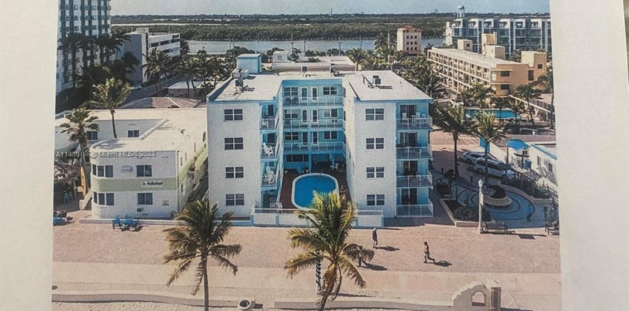 Condo à Hollywood, Floride, 1 chambre  № 2431417
