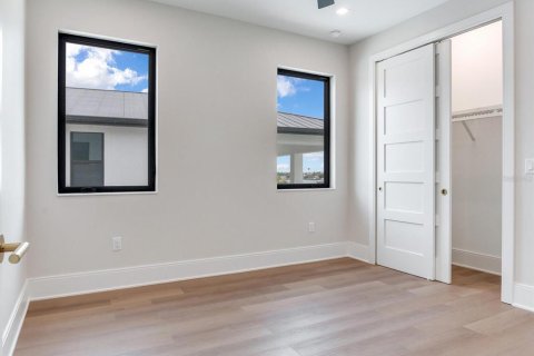 House in Redington Beach, Florida 4 bedrooms, 371.61 sq.m. № 1851728 - photo 15