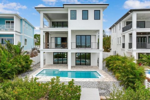House in Redington Beach, Florida 4 bedrooms, 371.61 sq.m. № 1851728 - photo 23