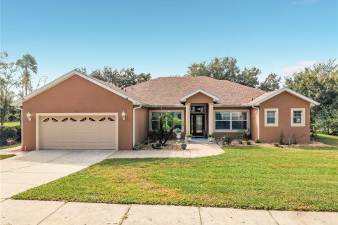 House in Clermont, Florida 3 bedrooms, 204.85 sq.m. № 2425896 - photo 2