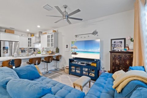 Adosado en venta en Hialeah, Florida, 2 dormitorios, 133.87 m2 № 1999976 - foto 13