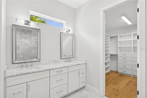 Купить виллу или дом в Сарасота, Флорида 9 комнат, 264.21м2, № 1602625 - фото 29