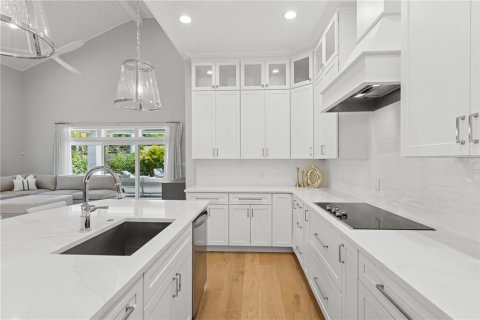 Купить виллу или дом в Сарасота, Флорида 9 комнат, 264.21м2, № 1602625 - фото 13