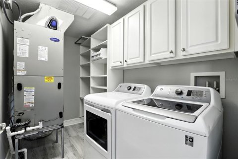 Touwnhouse à vendre à Lake Mary, Floride: 3 chambres, 198.07 m2 № 1901180 - photo 27