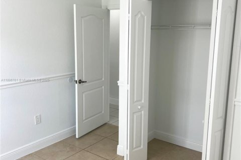 Villa ou maison à vendre à Homestead, Floride: 3 chambres, 117.43 m2 № 1949777 - photo 11