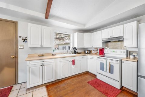 House in Hawthorne, Florida 3 bedrooms, 94.76 sq.m. № 2093646 - photo 20