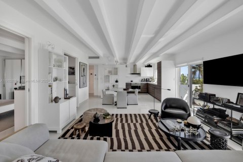 Купить кондоминиум в Майами-Бич, Флорида 1 спальня, 83.8м2, № 1955823 - фото 5