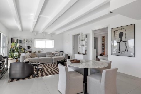 Купить кондоминиум в Майами-Бич, Флорида 1 спальня, 83.8м2, № 1955823 - фото 16