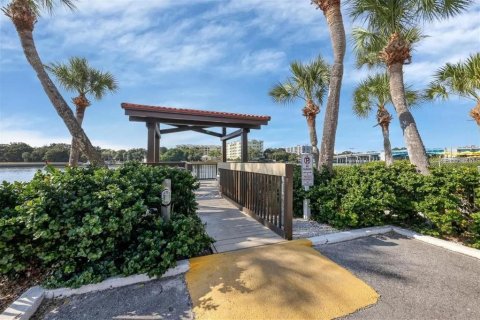 Condominio en alquiler en Sarasota, Florida, 2 dormitorios, 94.39 m2 № 2098903 - foto 20