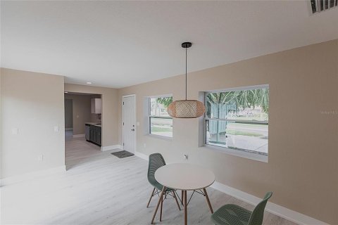 House in Punta Gorda, Florida 3 bedrooms, 148.27 sq.m. № 1835487 - photo 10