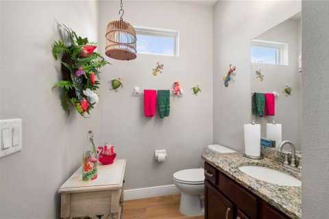 House in Sarasota, Florida 3 bedrooms, 240.8 sq.m. № 2224718 - photo 20