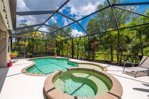House in Sarasota, Florida 3 bedrooms, 240.8 sq.m. № 2224718 - photo 26