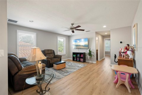 House in Sarasota, Florida 3 bedrooms, 240.8 sq.m. № 2224718 - photo 18