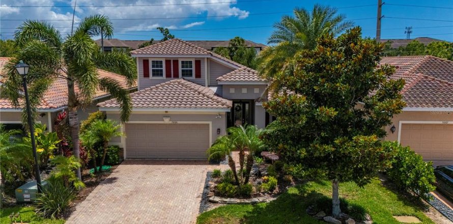 House in Sarasota, Florida 3 bedrooms, 240.8 sq.m. № 2224718