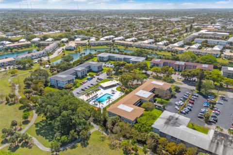 Copropriété à vendre à Hollywood, Floride: 1 chambre, 62.43 m2 № 2048001 - photo 28