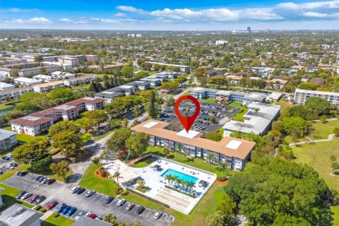 Copropriété à vendre à Hollywood, Floride: 1 chambre, 62.43 m2 № 2048001 - photo 25