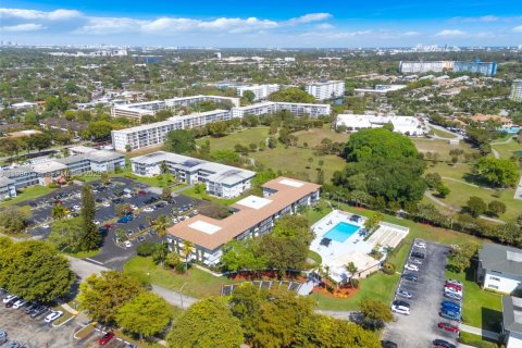 Copropriété à vendre à Hollywood, Floride: 1 chambre, 62.43 m2 № 2048001 - photo 24