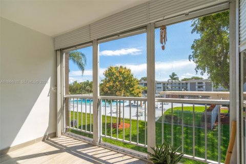 Copropriété à vendre à Hollywood, Floride: 1 chambre, 62.43 m2 № 2048001 - photo 17