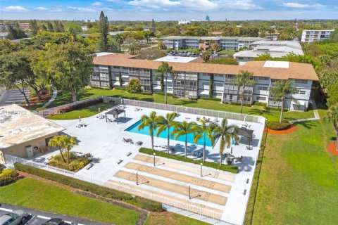 Copropriété à vendre à Hollywood, Floride: 1 chambre, 62.43 m2 № 2048001 - photo 29