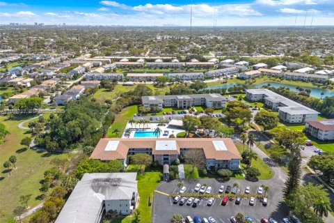 Copropriété à vendre à Hollywood, Floride: 1 chambre, 62.43 m2 № 2048001 - photo 20