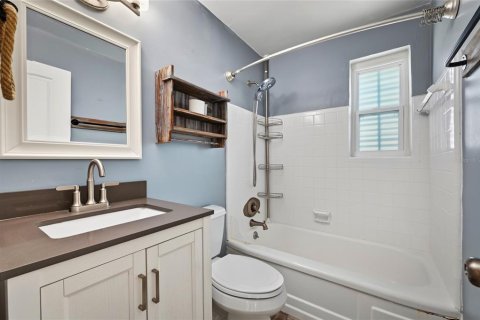 House in Ormond Beach, Florida 2 bedrooms, 89.65 sq.m. № 2394351 - photo 18