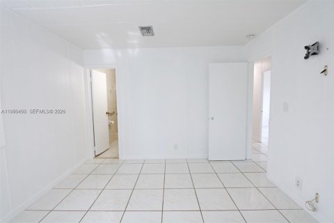 Купить виллу или дом в Майами, Флорида 3 спальни, 104.79м2, № 2153085 - фото 19