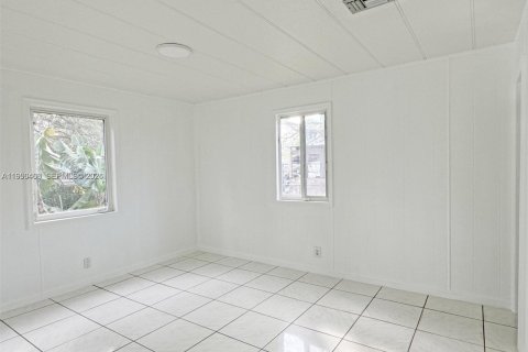 Купить виллу или дом в Майами, Флорида 3 спальни, 104.79м2, № 2153085 - фото 20