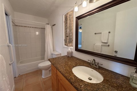 Condo in Hollywood, Florida, 1 bedroom № 2185818 - photo 29