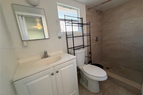 Appartement à louer à Fort Lauderdale, Floride: 1 chambre, 169.45 m2 № 1976956 - photo 4