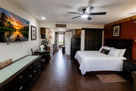 Condo in River Ranch, Florida, 1 bedroom № 2259248 - photo 6