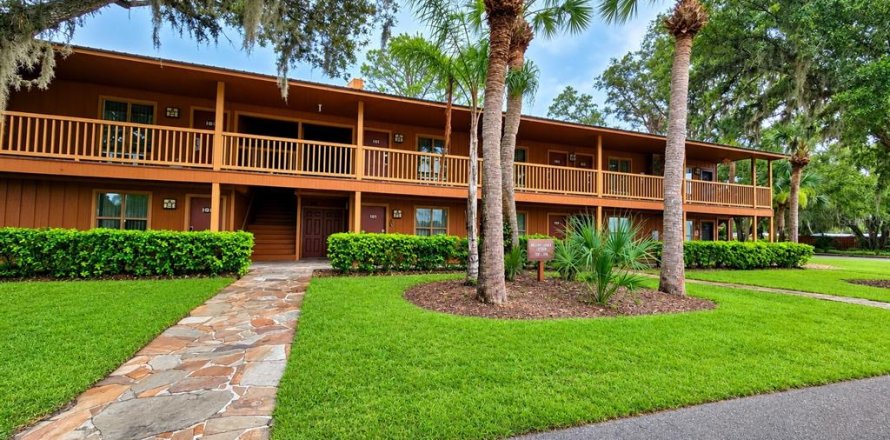 Condo in River Ranch, Florida, 1 bedroom № 2259248