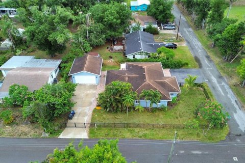 House in Bradenton, Florida 3 bedrooms, 146.41 sq.m. № 2151373 - photo 6