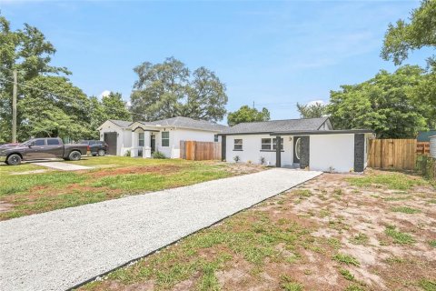 House in Tampa, Florida 3 bedrooms, 93.55 sq.m. № 2224607 - photo 29