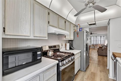 Купить кондоминиум в Сент-Питерсберг, Флорида 3 комнаты, 85.01м2, № 1904230 - фото 17