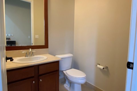 Villa ou maison à louer à Cooper City, Floride: 4 chambres, 193.61 m2 № 2025126 - photo 17