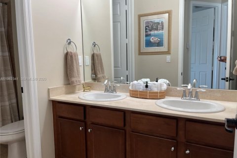 Villa ou maison à louer à Cooper City, Floride: 4 chambres, 193.61 m2 № 2025126 - photo 28