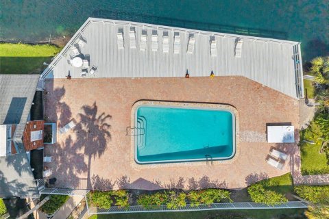 Condominio en venta en Largo, Florida, 1 dormitorio, 79.52 m2 № 1844900 - foto 24