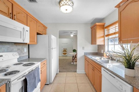 Condominio en venta en Largo, Florida, 1 dormitorio, 79.52 m2 № 1844900 - foto 10