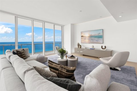 Купить кондоминиум в Майами-Бич, Флорида 5 спален, 406.73м2, № 2059069 - фото 11