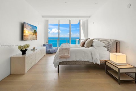 Купить кондоминиум в Майами-Бич, Флорида 5 спален, 406.73м2, № 2059069 - фото 24