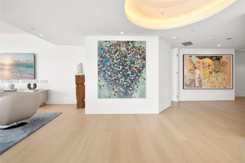 Купить кондоминиум в Майами-Бич, Флорида 5 спален, 406.73м2, № 2059069 - фото 23