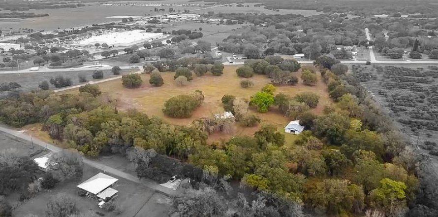 Land in Arcadia, Florida № 214981